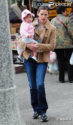 Jennifer Garner et sa fille Seraphina (11 avril 2010, Los Angeles)