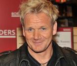 Gordon Ramsay s'est amusé comme un petit fou avec son pote David Beckham, lors du dernier match des Los Angeles Lakers, au Staples Center, le 11 avril 2010.