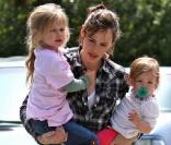 Jennifer Garner peut être fière : il n'y pas plus craquantes que ses deux filles, Violet, 4 ans, et Seraphina, 1 an !