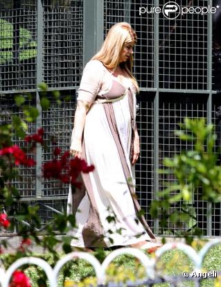 Kirstie Alley dans sa propriété de Hollywood (15 avril 2010)