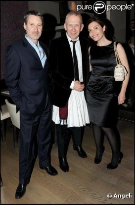 Antoine de Caunes, Jean-Paul Gaultier et Daphné Roulier en Grèce 