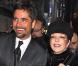 John Stamos et Liza Minnelli, à l'occasion de l'avant-première de la comédie musicale  Promises, Promises , de Neil Simon, au Broadway Theatre de New York, le 25 avril 2010.