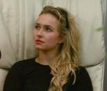Hayden Panettiere : ses petons on aussi le droit à une petite beauté !<br />