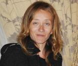 Sylvie Testud, lors de la remise du 10e Prix Ciné Roman Carte Noire, dans l'enceinte du Plaza Athénée, à Paris, le 3 mai 2010.