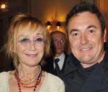 Marie-Anne Chazel et Fabien Onteniente, lors de la remise du 10e Prix Ciné Roman Carte Noire, dans l\'enceinte du Plaza Athénée, à Paris, le 3 mai 2010.