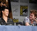Taylor Lautner et Robert Pattinson pourraient avoir les honneurs de David Duchovny... 