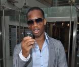 Didier Drogba se rend au lancement de la nouvelle collection Jada Styles, le  5 mai à Londres.