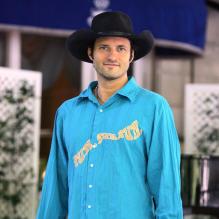 Robert Rodriguez nous rpoposera bientôt son <i>Machete</i>.