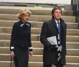 Paul McCartney va devoir verser 25 millions de livres à son ex-femme, Heather Mills.