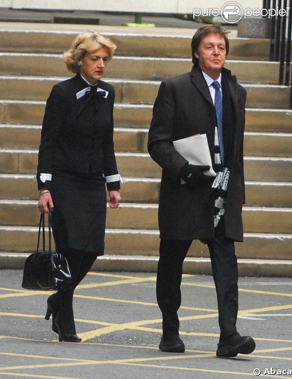 Paul McCartney va devoir verser 25 millions de livres à son ex-femme, Heather Mills.