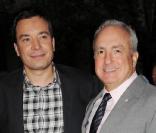 Lorne Michaels et Jimmy Fallon lors de la projection du documentaire sur le groupe des Rolling Tones Stones in Exile au Musée d'Art Moderne à New York le 11 mai 2010