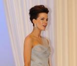 Kate Beckinsale, en Marchesa, lors de la cérémonie d'ouverture du 63e festival de Cannes le 12 mai 2010