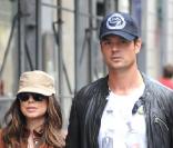Fergie en compagnie de son mari Josh Duhamel et de son groupe les Black Eyed Peas dans les rues de Milan le 13 mai 2010