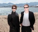 Liam Gallagher et Andrew Eaton annoncent la production d'un film sur les Beatles, à Cannes, le 14 mai 2010 !