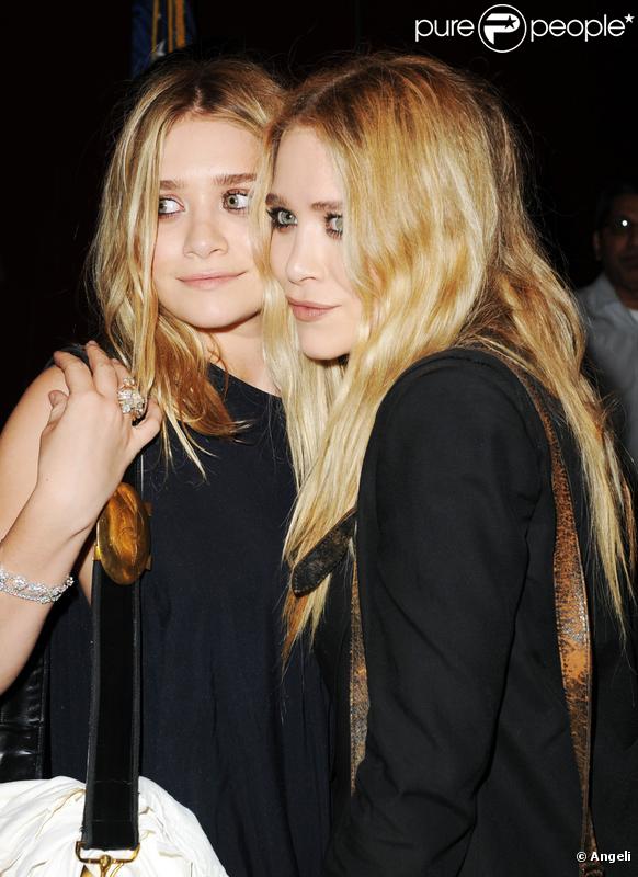 Mary-Kate et Ashley Olsen étaient les ambassadrices du gala de charité Free Arts NYC, à New York, ce vendredi 14 mai.