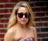 Kate Hudson : sage comme une image pour son fils... mais sexy pour ses amis !