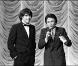Michel Drucker et John Travolta dans Champs-Elysées (1982)