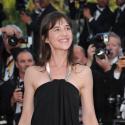Cannes 2010 - Charlotte Gainsbourg rayonne de bonheur avec d'adorables enfants pour les derniers instants du festival !