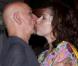 Sir Ben Kingsley : A 66 ans, il n'hésite pas à se jeter sur sa femme en plein rue !