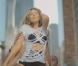 Kylie Minogue, son mini-short et sa pyramide humaine... Découvrez le clip en intégralité !