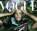 Eva Herzigova en couverture du Vogue Italie du mois de juin 2010