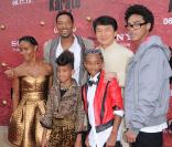 Jada Pinkett Smith, Will Smith, Willow Smith, Jaden Smith, Jackie Chan et Trey Smith lors de l'avant-première de Karate Kid à Los Angeles le 7 juin 2010