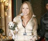 Mariah Carey en compagnie de l'un de ses chiens