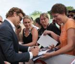 Simon Baker, le beau mentaliste, vient promouvoir sa série au Festival de télévision de Monte-Carlo (8 juin 2010)