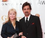 Joe Mantegna en charmante compagnie au 50ème Festival de télévision de Monte-Carlo (10 juin 2010 à Monte-Carlo)