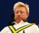 Découvrez un Boris Becker aussi à l'aise avec un ballon de foot qu'une raquette !