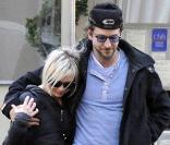 Les amoureux Renée Zellweger et Bradley Cooper se sont rencontrés sur le tournage du  Cas 39 , en DVD le 6 juillet 2010.