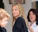 Sharon Stone, superbe, déjeune avec ses copines à Beverly Hills, le 29 juin 2010