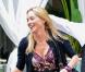 Sharon Stone, superbe, déjeune avec ses copines à Beverly Hills, le 29 juin 2010
