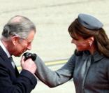 L'arrivée du couple Sarkozy-Bruni en Angleterre