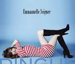 Emmanuelle Seigner, avec son nouvel album  Dingue , figure parmi les échecs commerciaux des ventes physiques de CDs au premier semestre 2010.