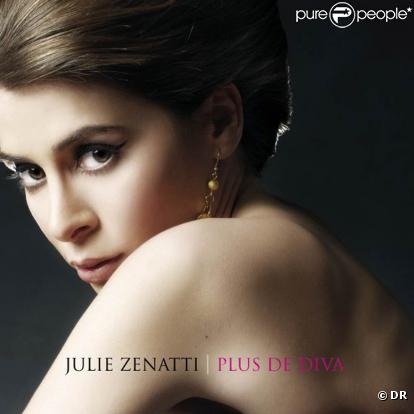 Julie Zenatti, avec son nouvel album  Plus de diva , figure parmi les échecs commerciaux des ventes physiques de CDs au premier semestre 2010.