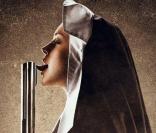 Lindsay Lohan s\'affiche pour Machete