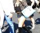 Lindsay Lohan le 12 juillet essayant d'échapper aux photographes en sortant du tournage d'Inferno au studio Sony à Culver City.