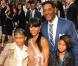 Les jambes de Jada, le charme de Will, les looks de Jaden et Willow... la famille Smith fait son show avec Jackie Chan !