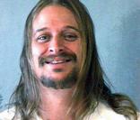 Kid Rock a été arrêté en 2007, en Georgie, après s'être battu à la sortie d'un restaurant.  
