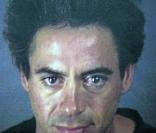 Robert Downey Jr. a été arrêté en 1999 pour avoir conduit sous l'emprise de stupéfiants.  