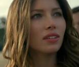 Jessica Biel dans la publicité Revlon