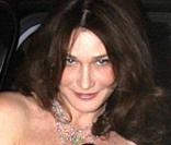 Carla Bruni-Sarkozy brille à Windsor le 27 mars 2008  : le mannequin reprend ses droits devant les objectifs...