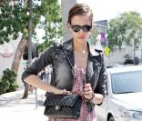 Le matelassée Chanel... On en rêve tout ! Le Timeless est LE sac luxe le plus prisé... Toutes les stars l'arborent, et Jessica Alba aussi !