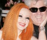 Le Bal de la Rose 2008 : Pedro Almodovar et la chanteuse Alaska ont donné un air de Movida...