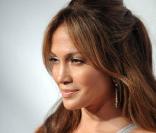 Jennifer Lopez a réenregistré avec Taio Cruz le hit du chanteur anglais :  Dynamite .