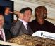 L'équipe du film Expendables a investi la bourse de New York le 19 août 2010 : Dolph Lundgren, Jason Statham, Sylvester Stallone et Terry Crews sonnent la cloche de l'ouverture des échanges 