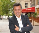Alexandre Carre lors de la conférence de presse annuelle de la chaîne Direct 8 à Paris le 26 août 2010