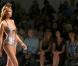 PHOTOS : quand la fiancé de George Clooney, Sarah Larson, la joue sexy !