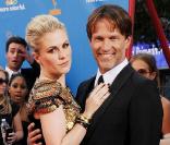 Anna Paquin et Stephen Moyer à la 62e cérémonie des Emmy Awards. A Los Angeles